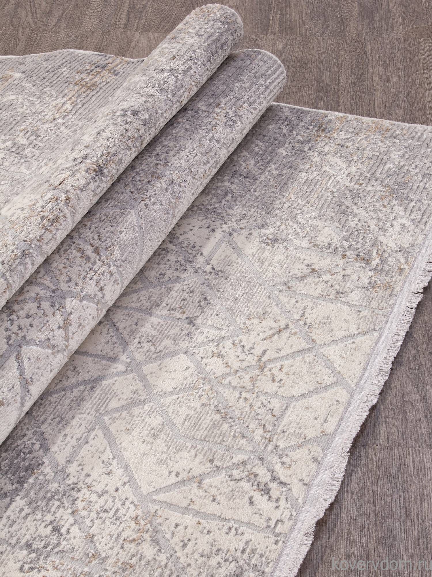 Ковер ALANYA 22562A WHITE / L.GREY Ковер ALANYA 22562A WHITE / L.GREY