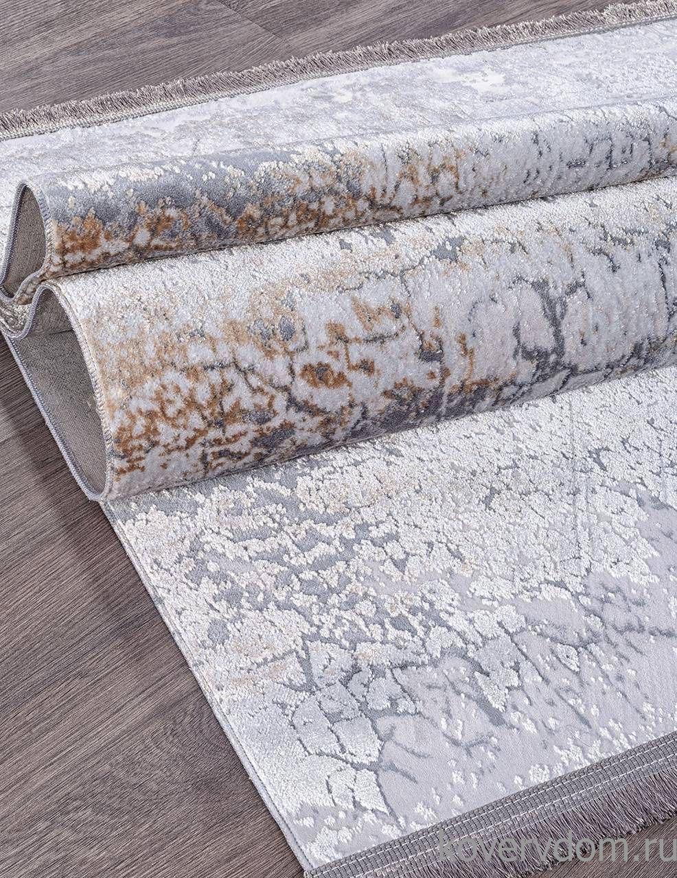 Ковер CAPRICE 8544 в дизайне