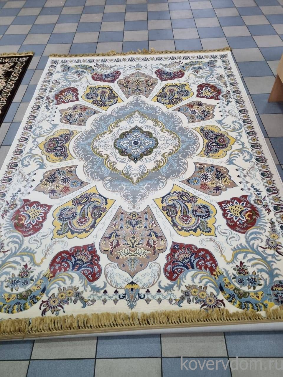 Ковер ARAVIA D428 CREAM Ковер ARAVIA D428 CREAM