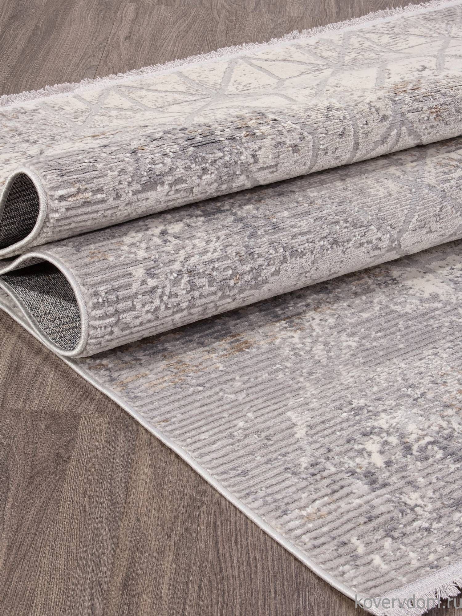 Ковер ALANYA 22562A WHITE / L.GREY Ковер ALANYA 22562A WHITE / L.GREY